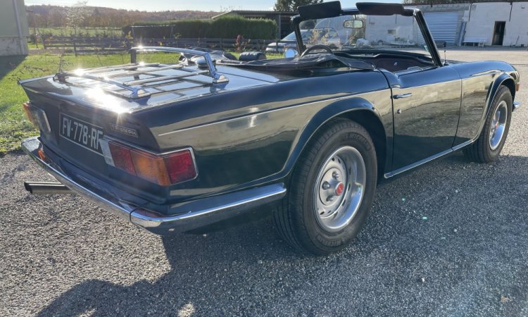 triumph TR6 de 1973 chez votre garagiste l'atelier riders spirit a chatonnay