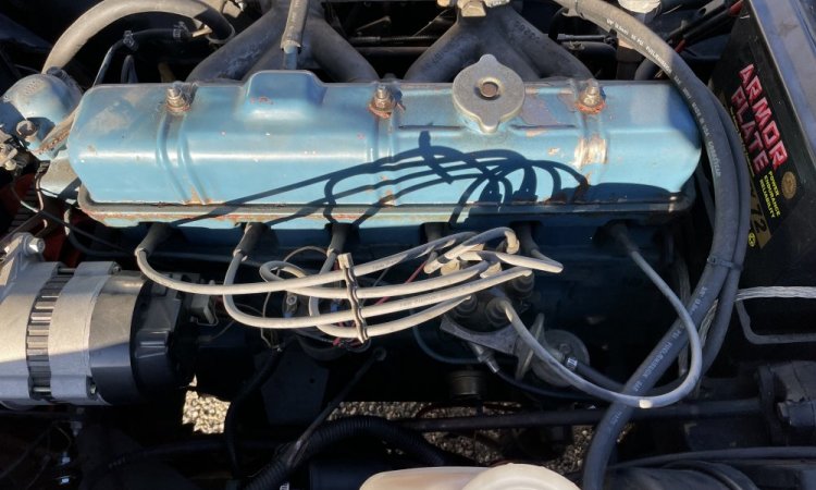triumph TR6 de 1973 chez votre garagiste l'atelier riders spirit a chatonnay